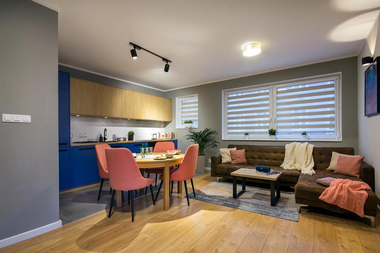 W&K Apartments - Blue Suite - Faktura Vat, Parking 코잘린 외부 사진