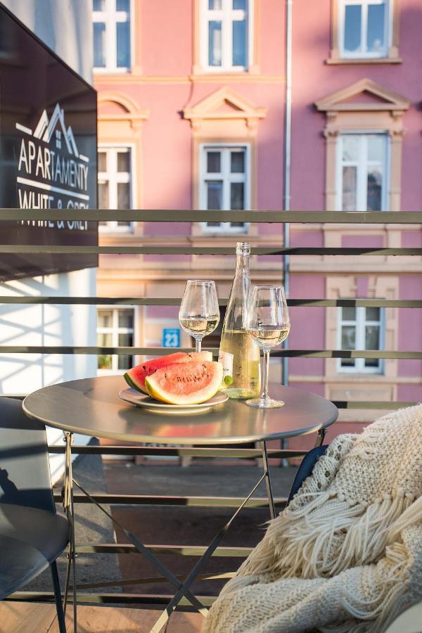W&K Apartments - Blue Suite - Faktura Vat, Parking 코잘린 외부 사진